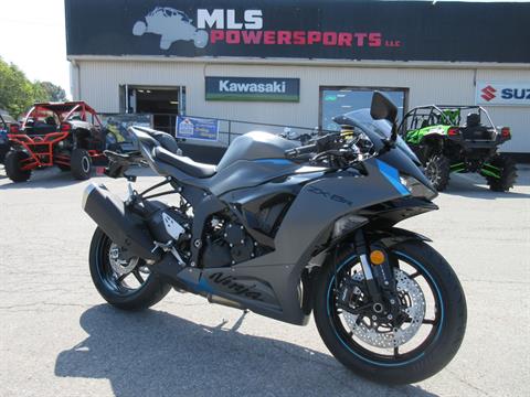 2025 Kawasaki Ninja ZX-6R ABS in Georgetown, Kentucky - Photo 1