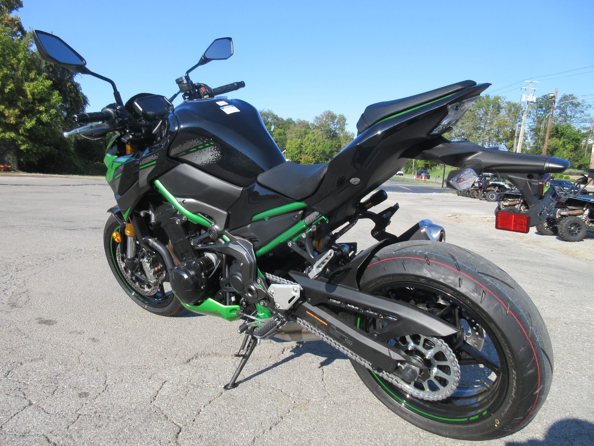 2024 Kawasaki Z900 SE ABS in Georgetown, Kentucky - Photo 6