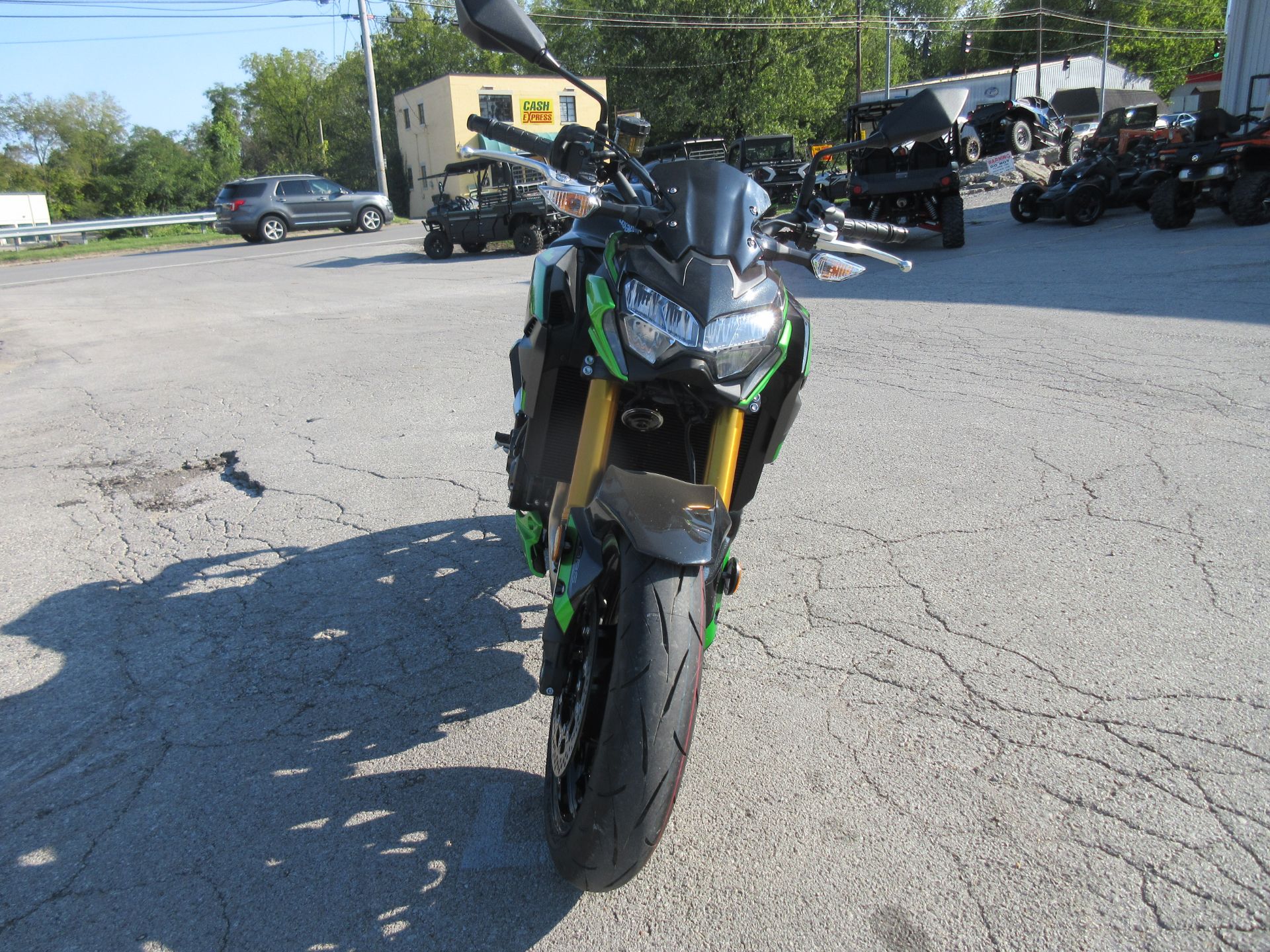 2024 Kawasaki Z900 SE ABS in Georgetown, Kentucky - Photo 9