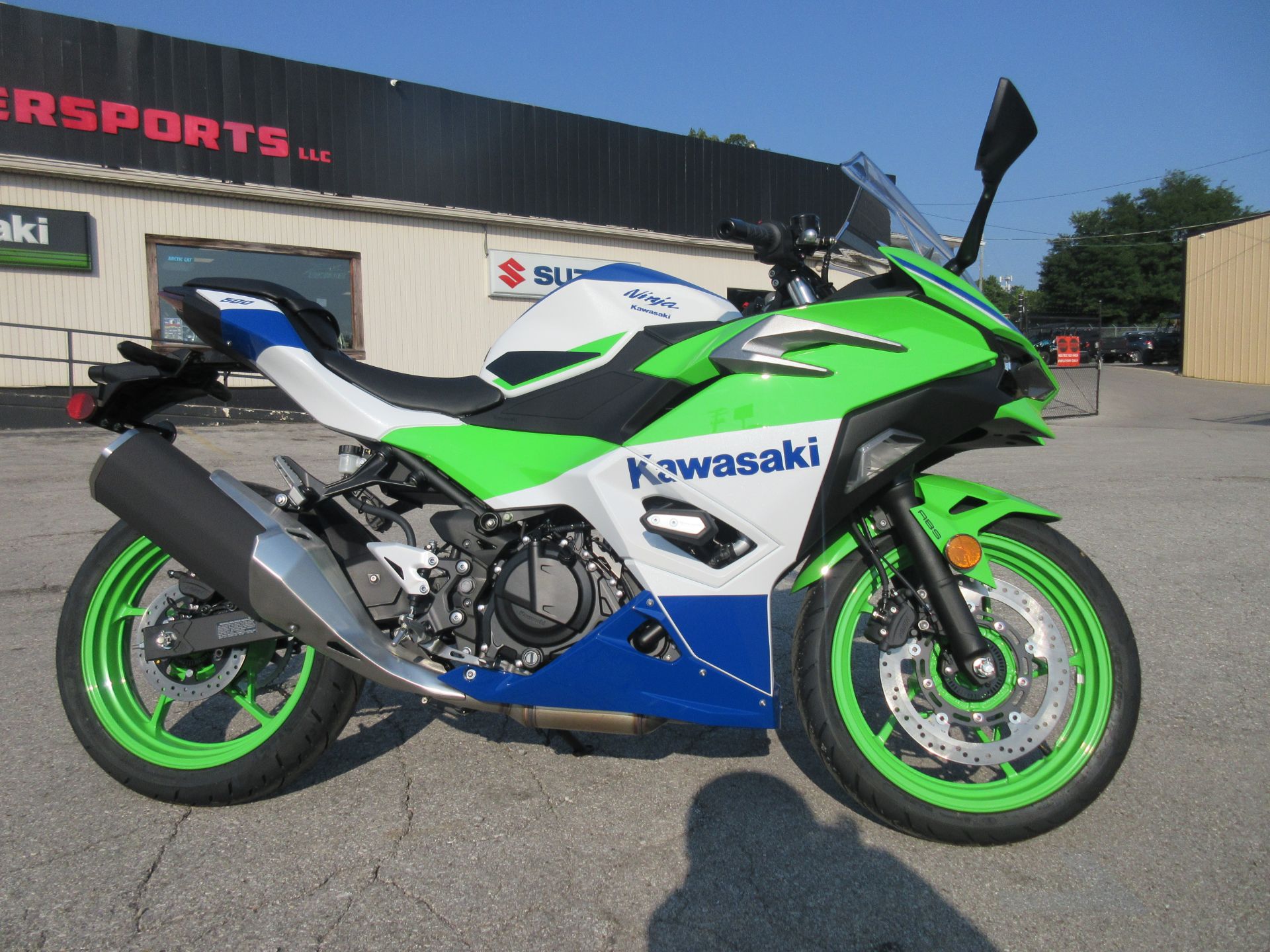 2024 Kawasaki Ninja 500 SE 40th Anniversary Edition ABS in Georgetown, Kentucky - Photo 2