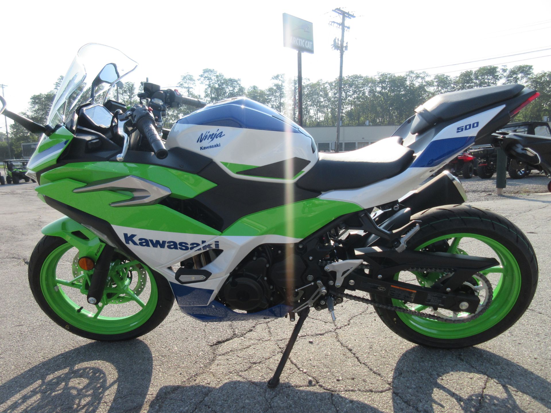 2024 Kawasaki Ninja 500 SE 40th Anniversary Edition ABS in Georgetown, Kentucky - Photo 9