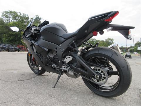 2024 Kawasaki Ninja ZX-10R in Georgetown, Kentucky - Photo 5