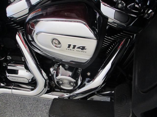 2020 Harley-Davidson Road Glide® Limited in Lake Havasu City, Arizona - Photo 18