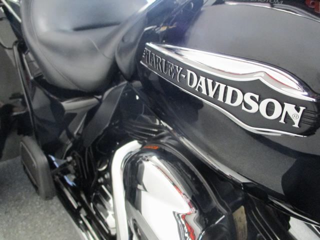 2014 Harley-Davidson Tri Glide® Ultra in Lake Havasu City, Arizona - Photo 13