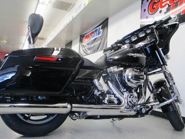 2015 Harley-Davidson Street Glide® Special in Lake Havasu City, Arizona - Photo 15