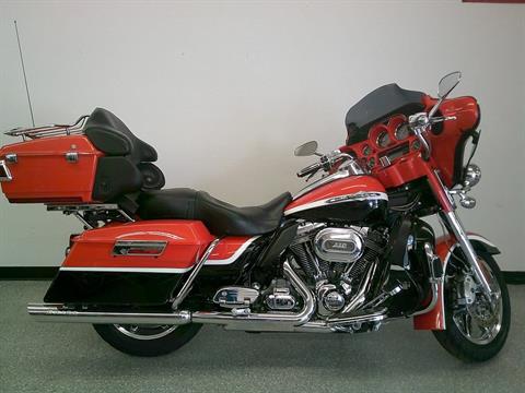 2012 Harley-Davidson CVO™ Ultra Classic® Electra Glide® in Lake Havasu City, Arizona - Photo 14