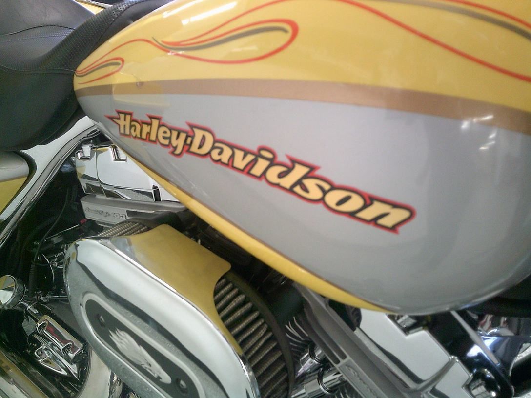 2005 Harley-Davidson FLHTCSE2 Screamin' Eagle® Electra Glide®  2 in Lake Havasu City, Arizona - Photo 12