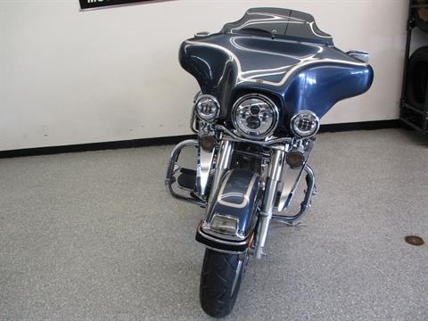 2003 Harley-Davidson FLHTC/FLHTCI Electra Glide® Classic in Lake Havasu City, Arizona - Photo 16