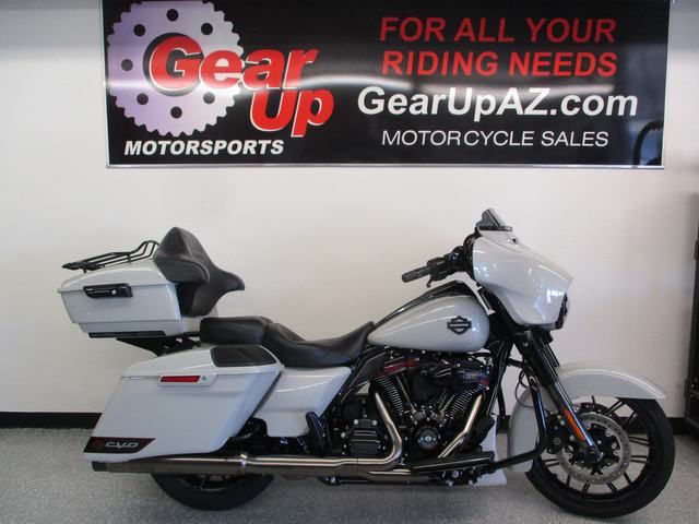 2020 Harley-Davidson CVO™ Street Glide® in Lake Havasu City, Arizona - Photo 15