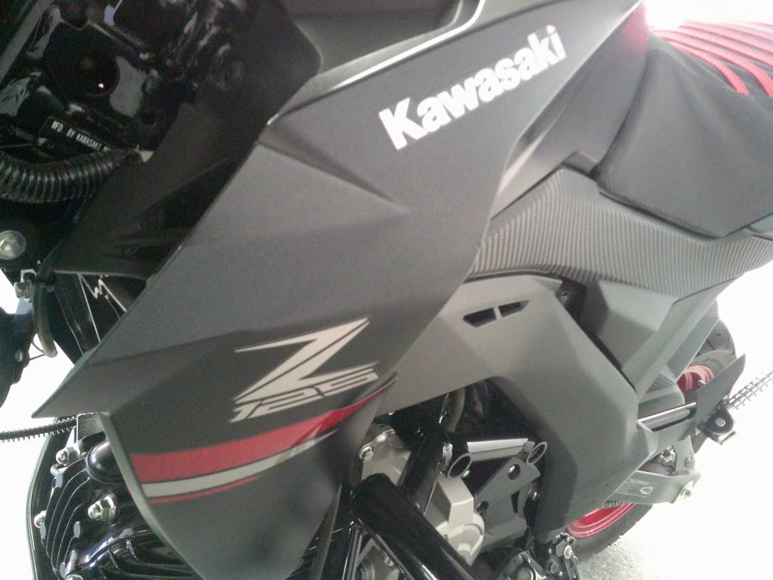 2021 Kawasaki Z125 Pro in Lake Havasu City, Arizona - Photo 6