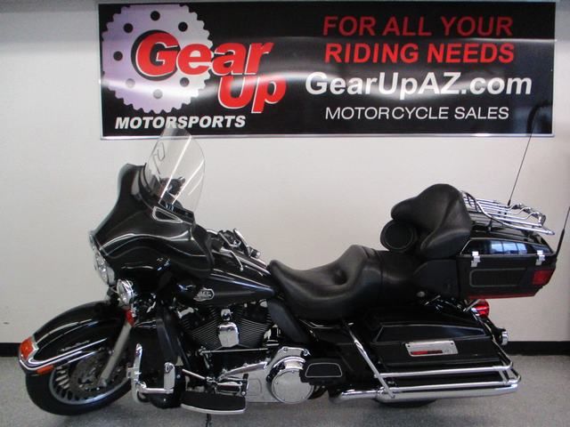 2010 Harley-Davidson Ultra Classic® Electra Glide® in Lake Havasu City, Arizona - Photo 2