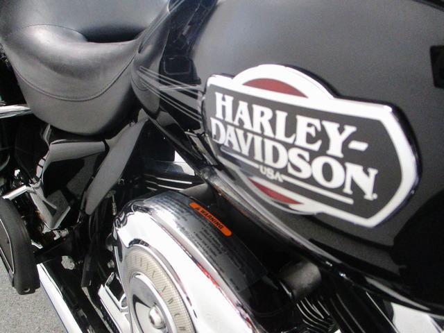 2010 Harley-Davidson Ultra Classic® Electra Glide® in Lake Havasu City, Arizona - Photo 12