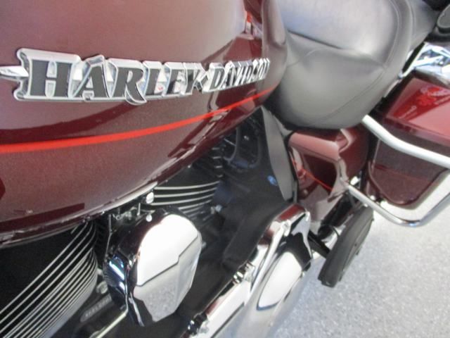 2016 Harley-Davidson Ultra Limited in Lake Havasu City, Arizona - Photo 8