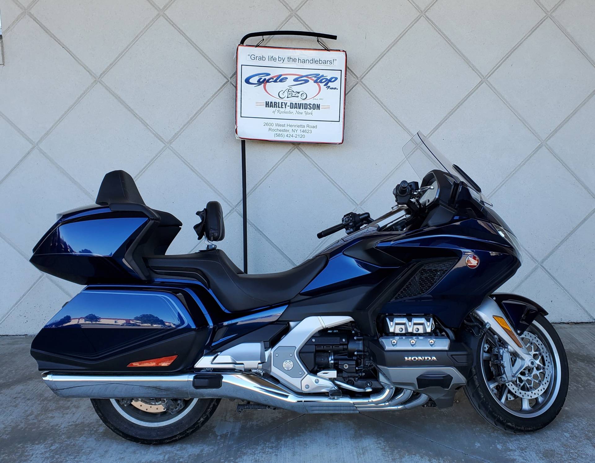 2018 Honda Gold Wing Tour Automatic DCT in Rochester, New York - Photo 1