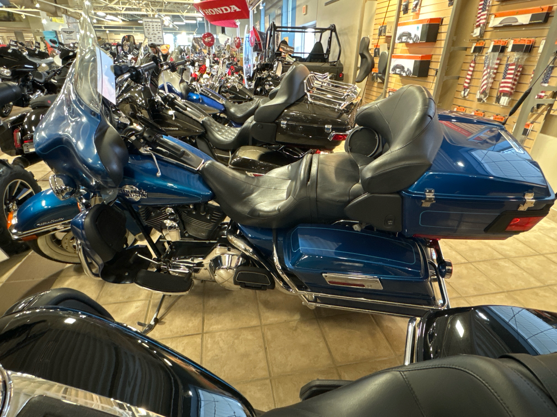 2006 Harley-Davidson Electra Glide® Classic in Rochester, New York - Photo 3