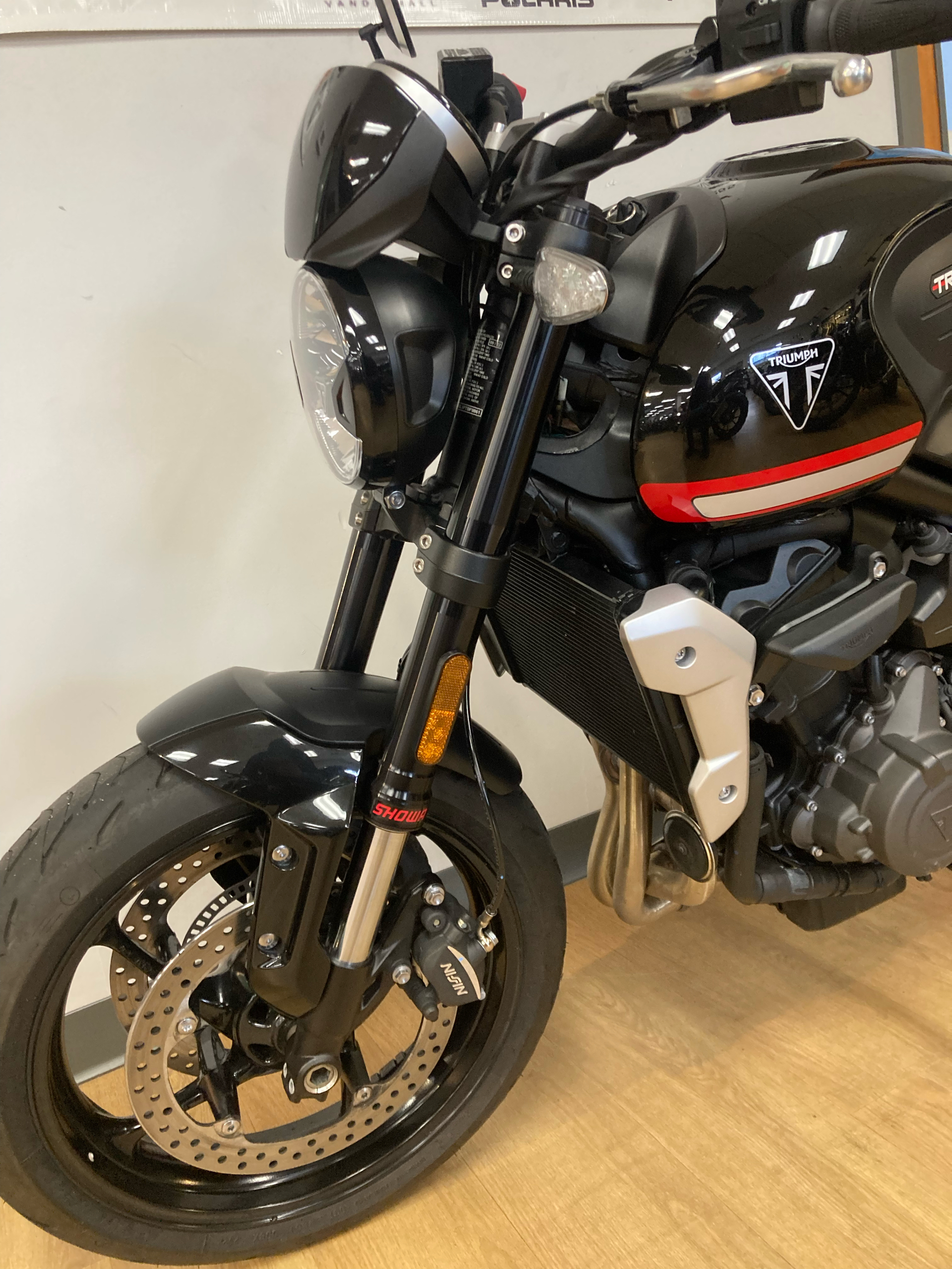 2023 Triumph Trident 660 in Mahwah, New Jersey - Photo 6