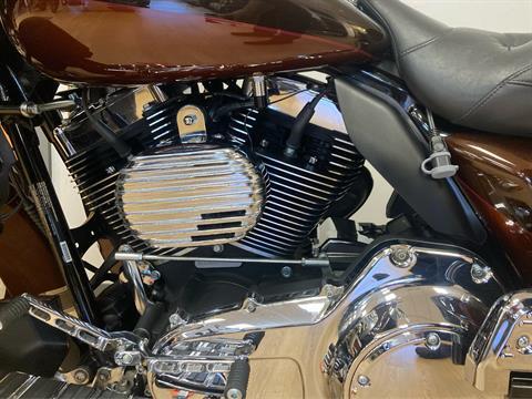 2011 Harley-Davidson Electra Glide® Ultra Limited in Mahwah, New Jersey - Photo 3