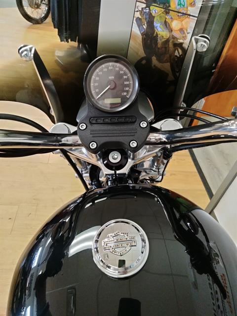 2011 Harley-Davidson Sportster® 883 SuperLow™ in Mahwah, New Jersey - Photo 13