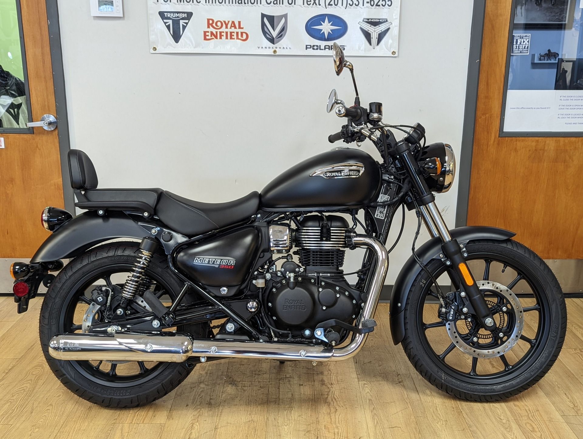 2023 Royal Enfield Meteor 350 in Mahwah, New Jersey - Photo 5