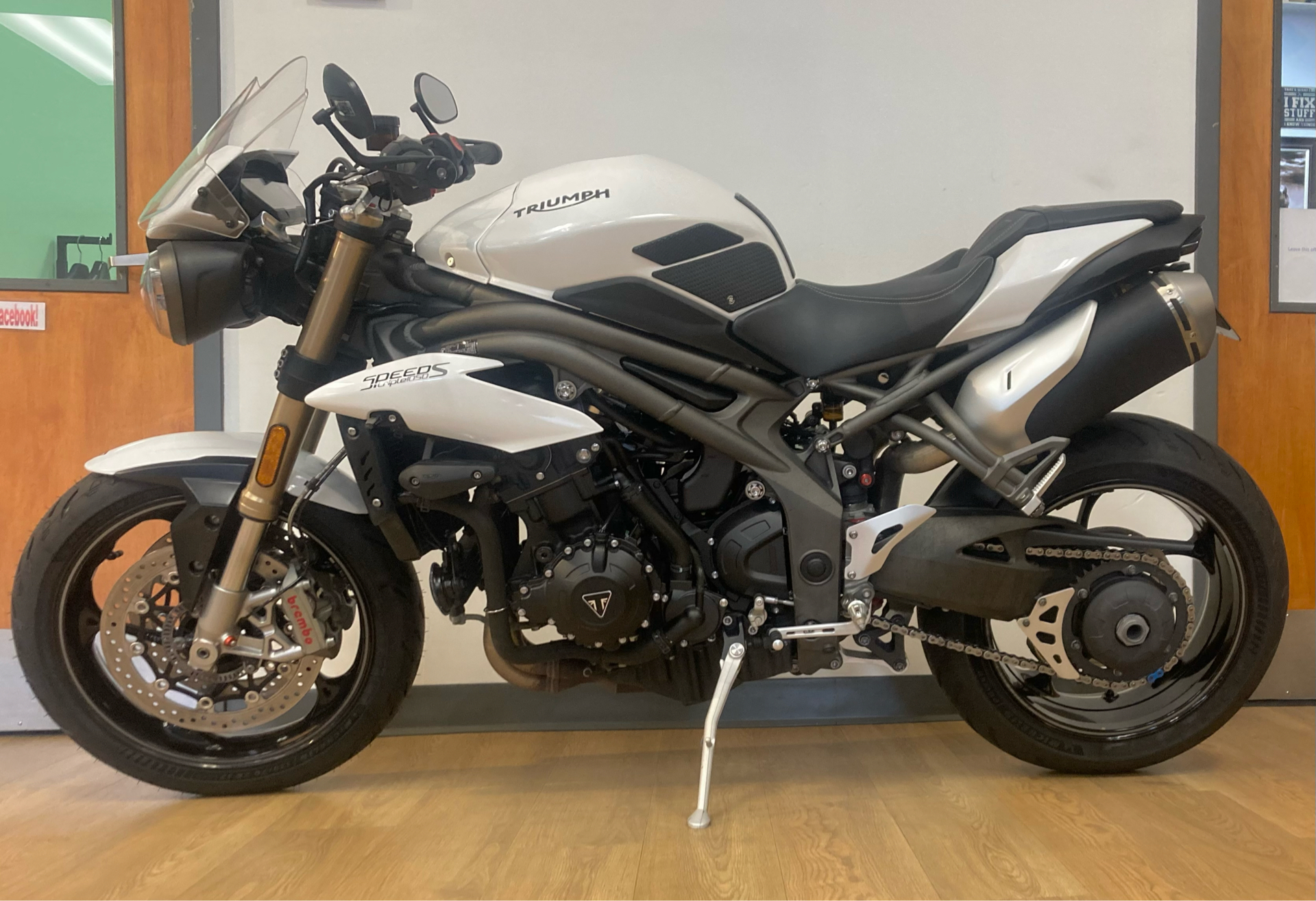 2020 Triumph Speed Triple S in Mahwah, New Jersey - Photo 2