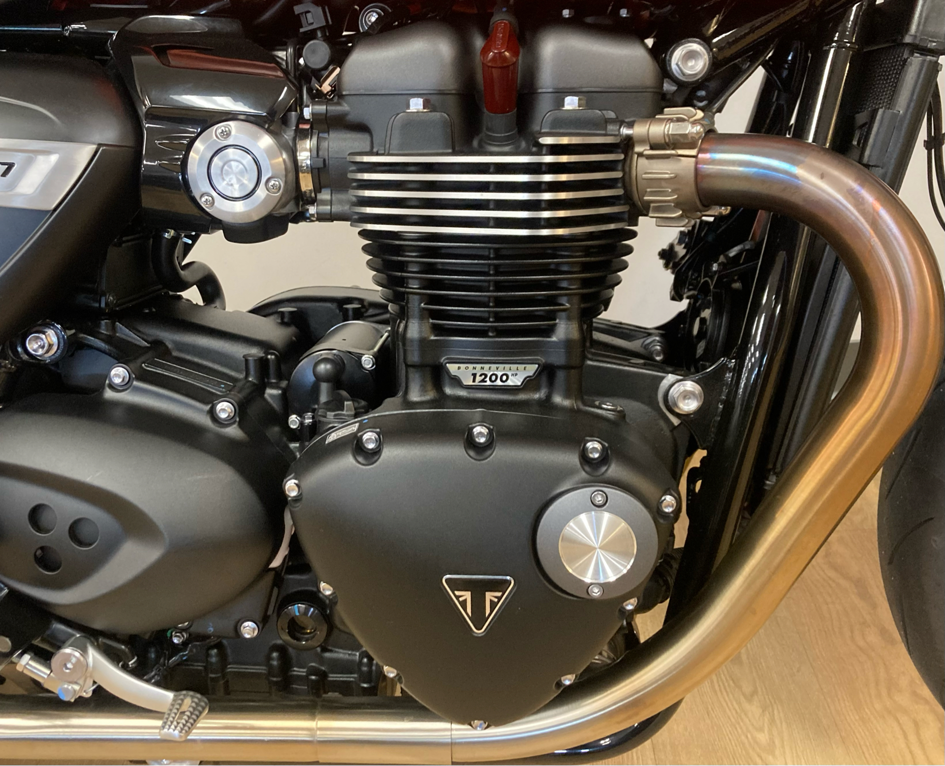 2023 Triumph Speed Twin 1200 in Mahwah, New Jersey - Photo 7
