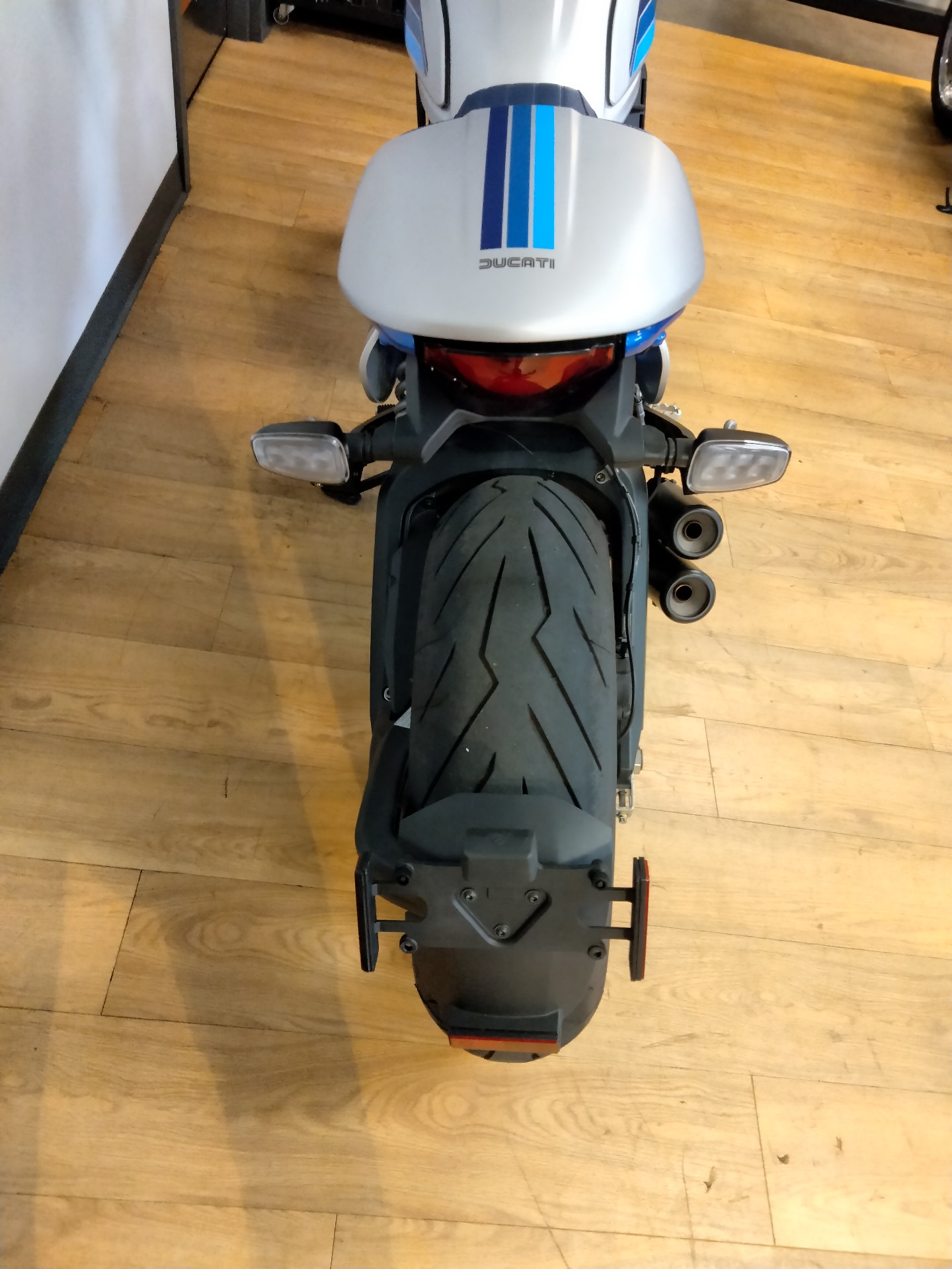 2019 Ducati Scrambler Cafe Racer in Mahwah, New Jersey - Photo 17