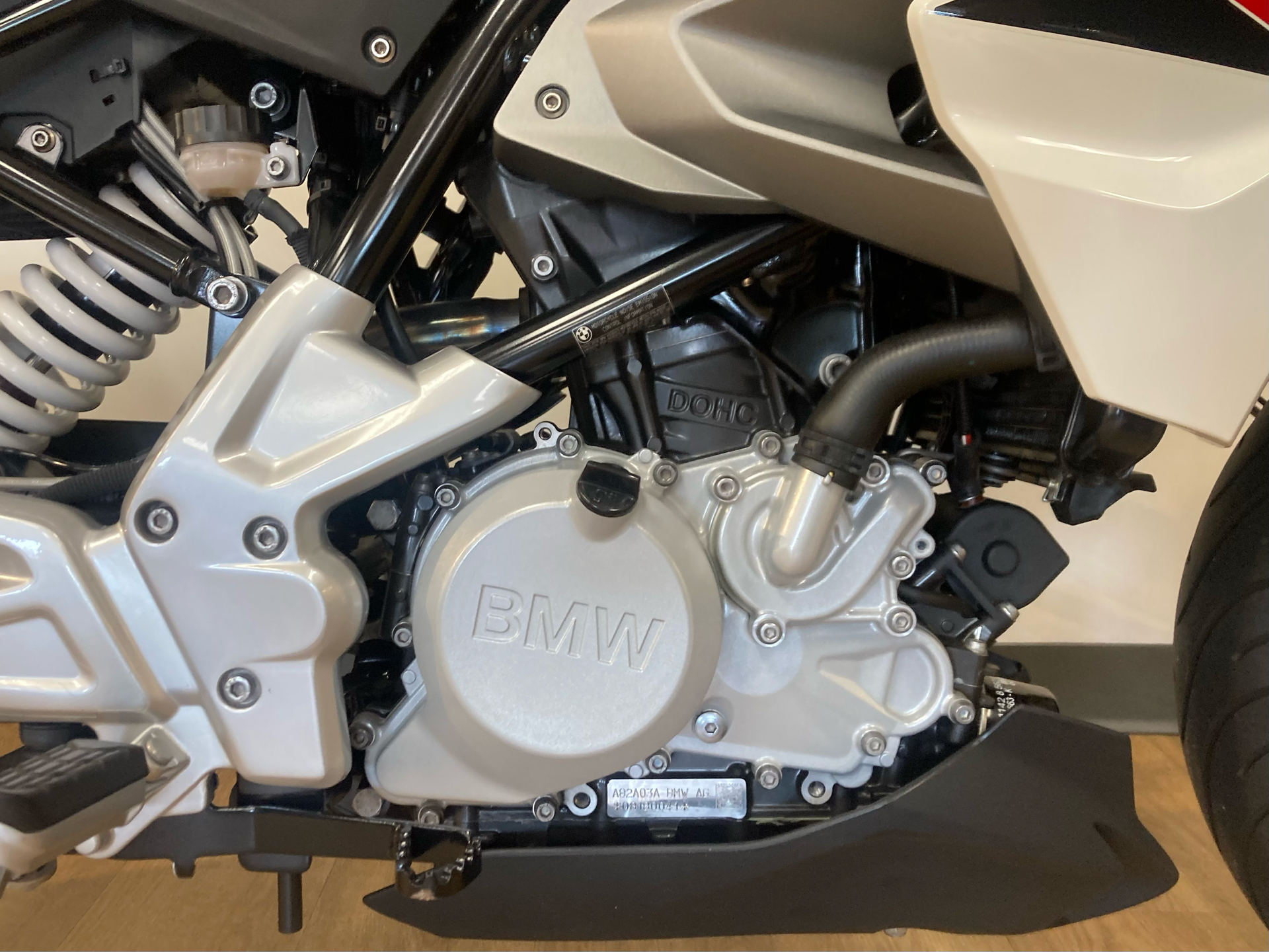 2018 BMW G 310 R in Mahwah, New Jersey - Photo 4