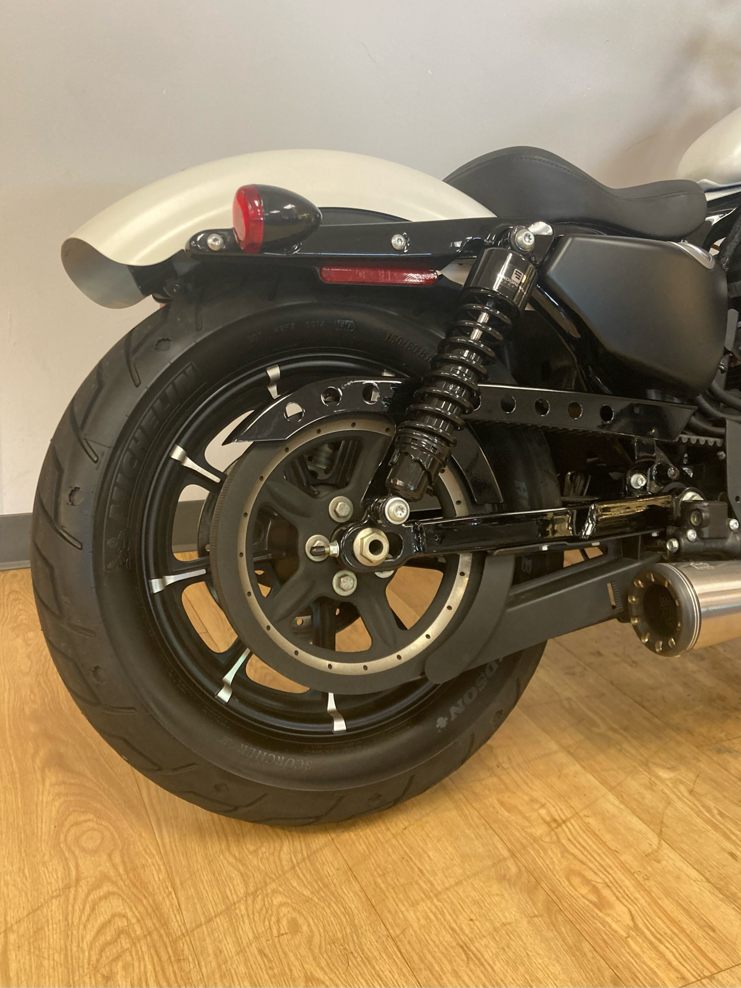 2018 Harley-Davidson Iron 883™ in Mahwah, New Jersey - Photo 6