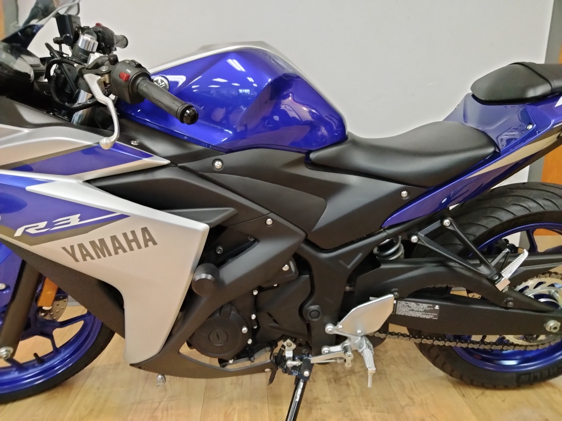 2015 Yamaha YZF-R3 in Mahwah, New Jersey - Photo 14