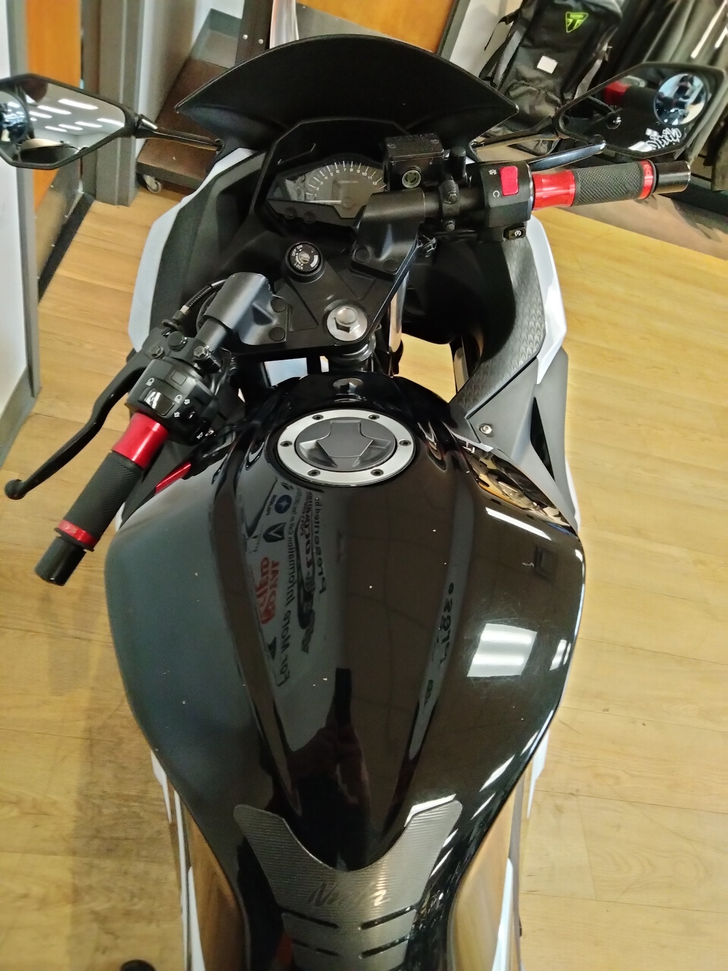 2014 Kawasaki Ninja® 300 SE in Mahwah, New Jersey - Photo 6