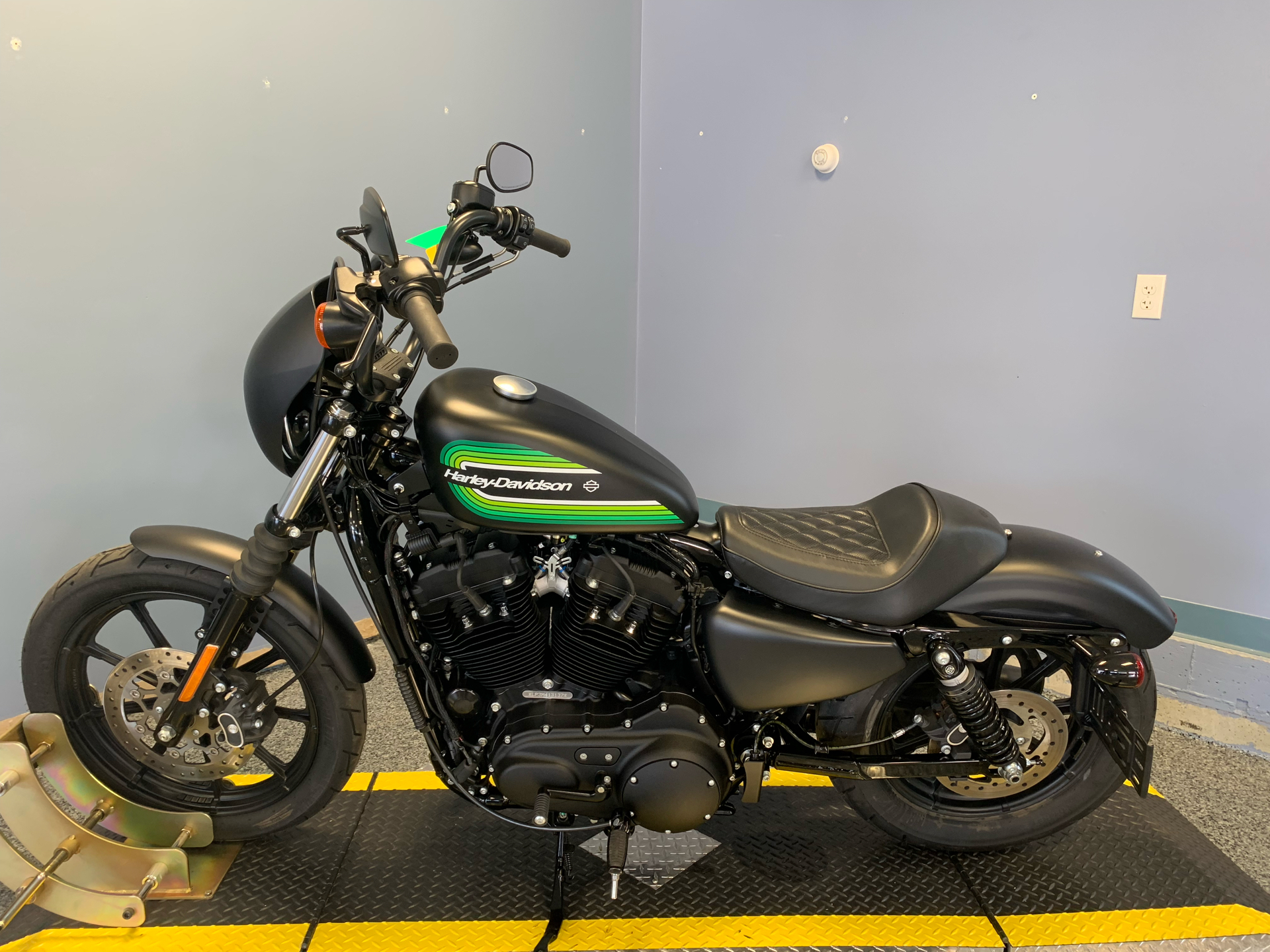 2021 Harley-Davidson Iron 1200™ in Meredith, New Hampshire - Photo 5