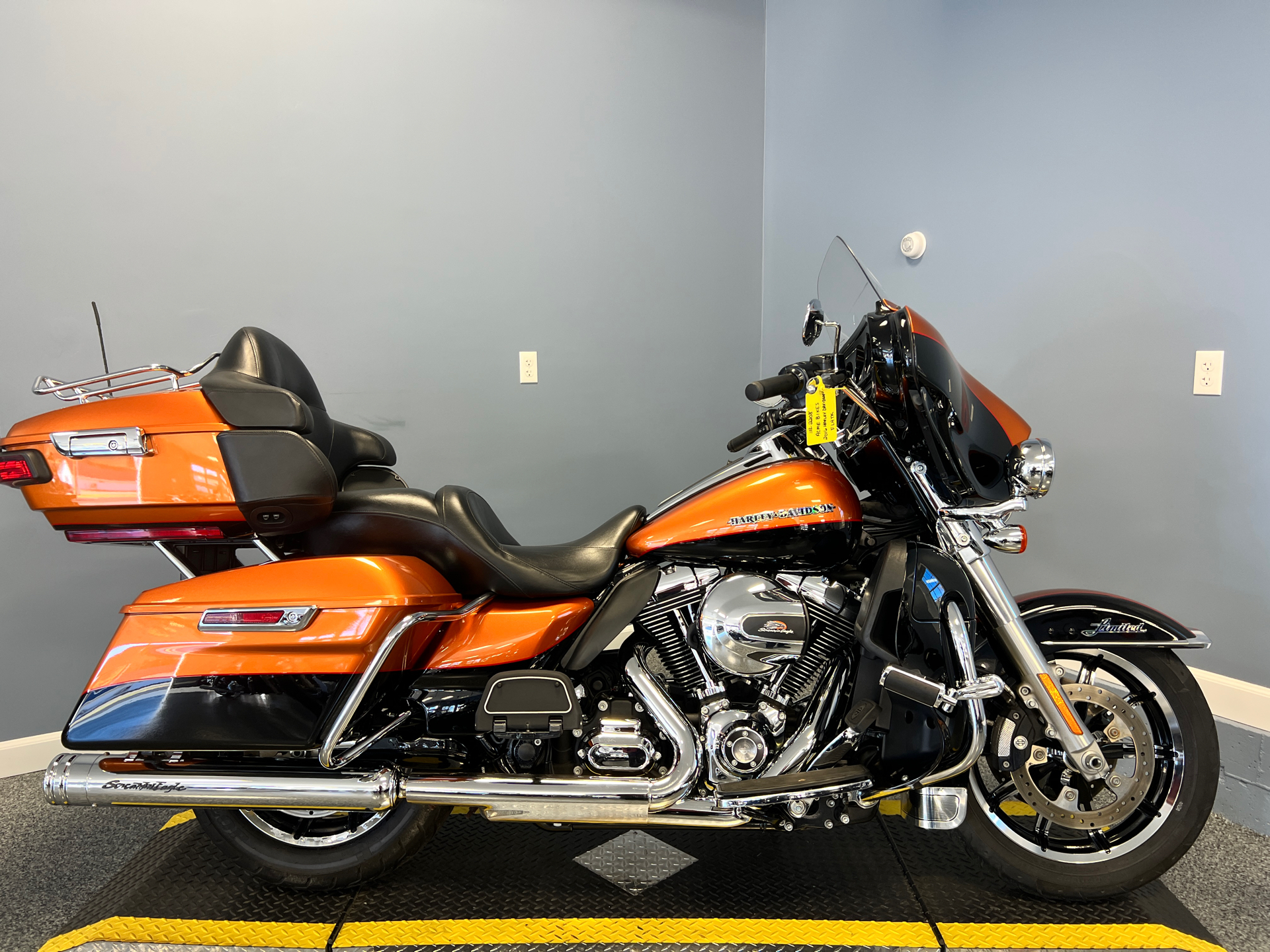 2016 Harley-Davidson Ultra Limited in Meredith, New Hampshire - Photo 1