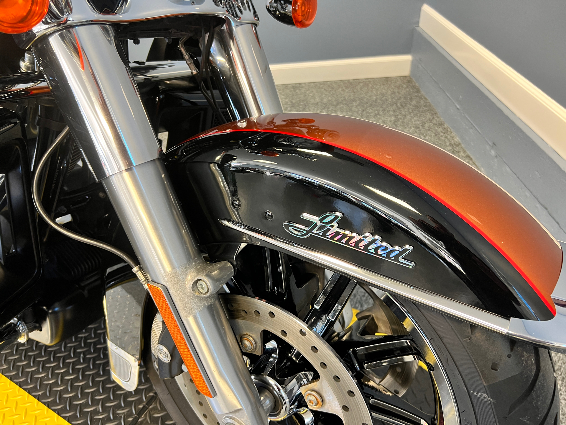 2016 Harley-Davidson Ultra Limited in Meredith, New Hampshire - Photo 3