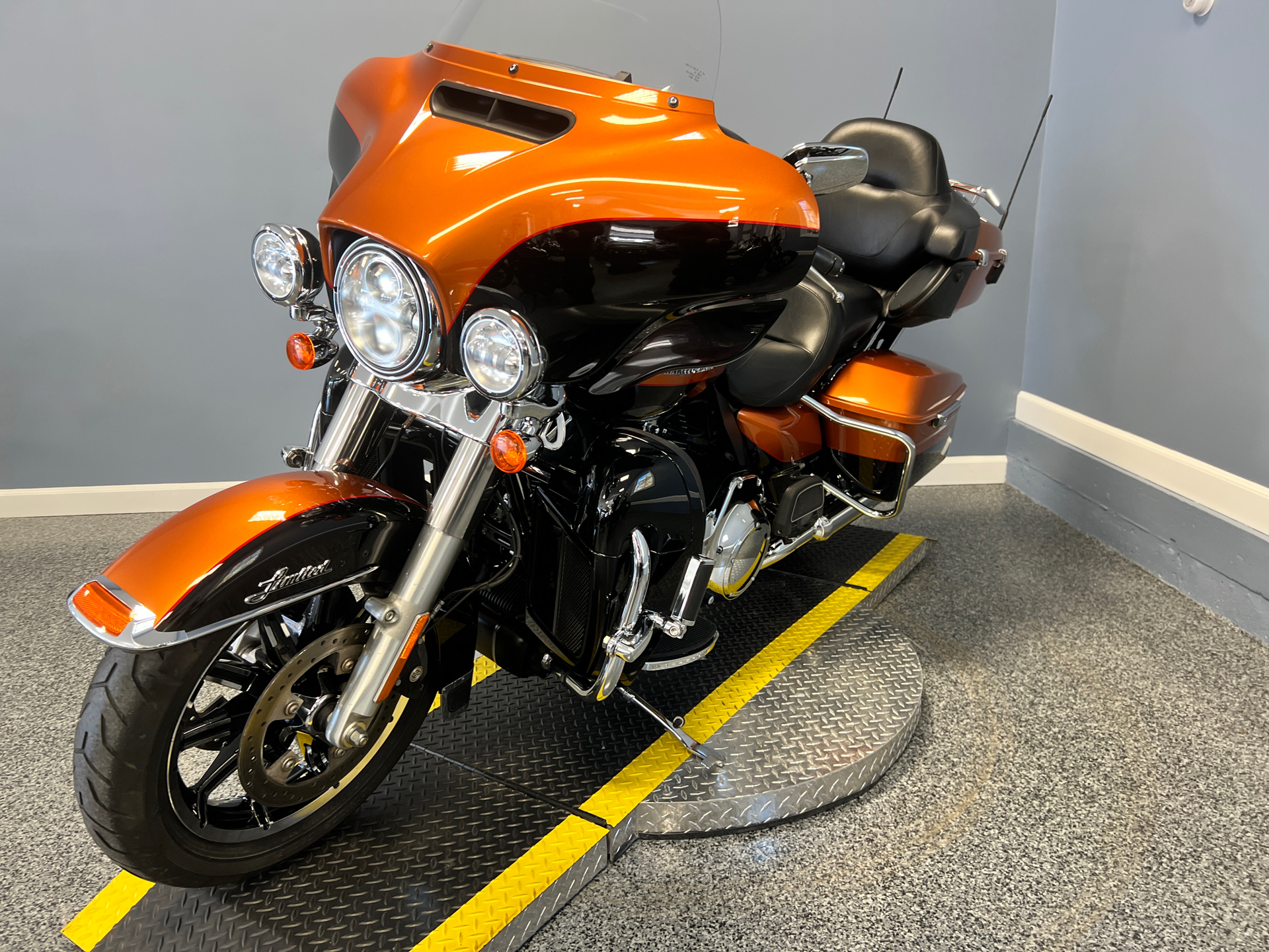 2016 Harley-Davidson Ultra Limited in Meredith, New Hampshire - Photo 6