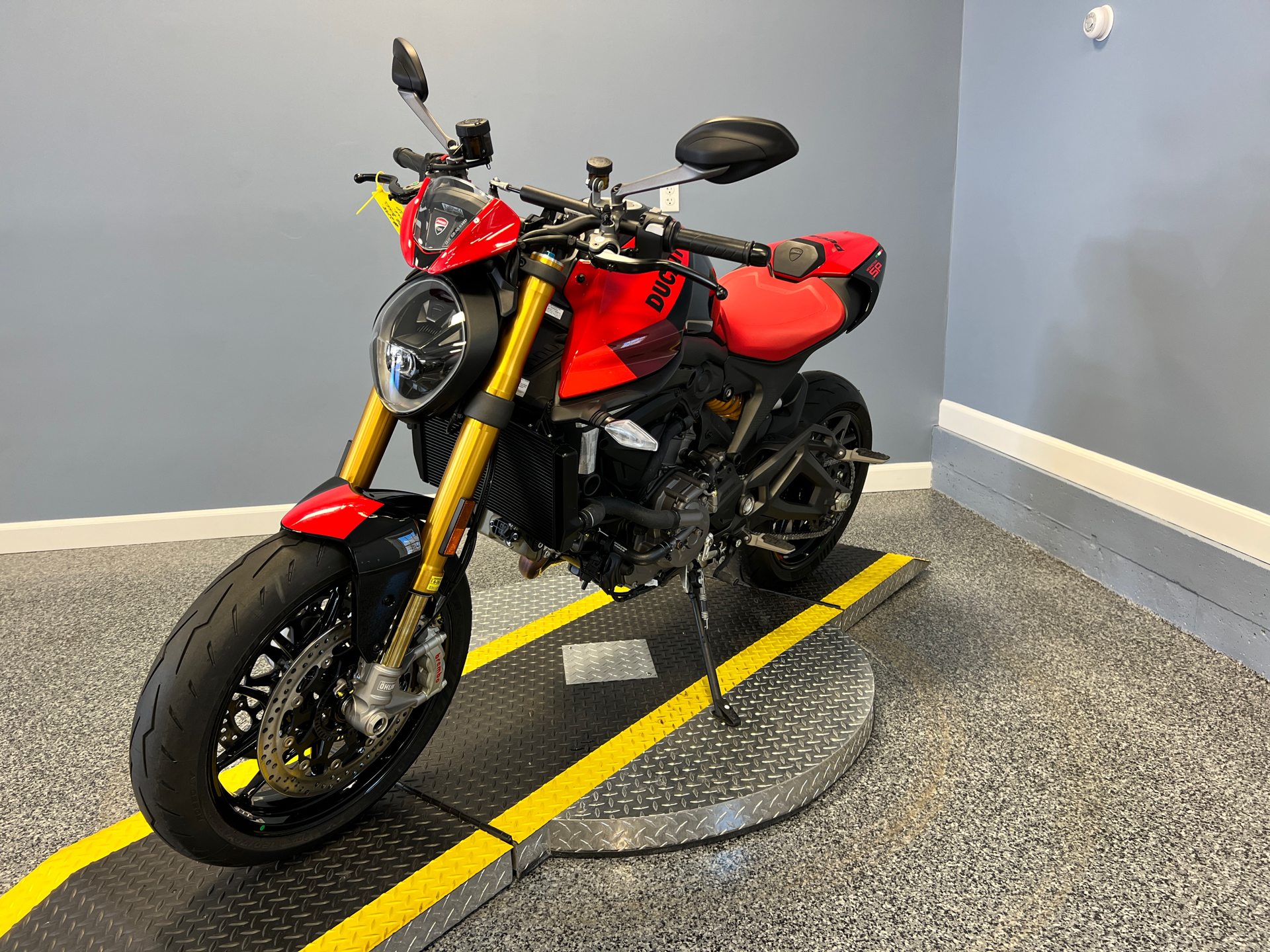 2024 Ducati Monster SP in Meredith, New Hampshire - Photo 4