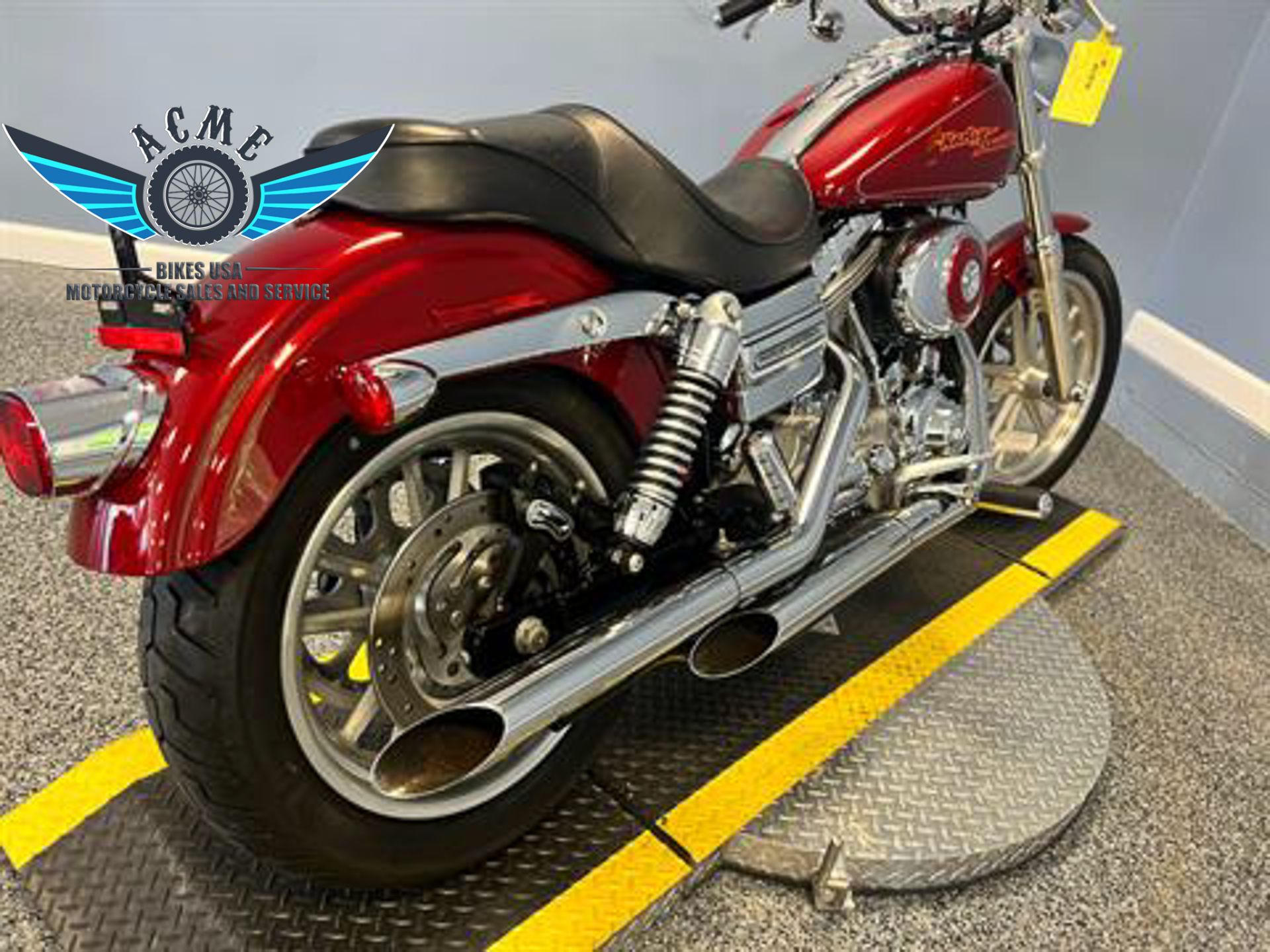 2006 Harley-Davidson Dyna™ Super Glide® Custom in Meredith, New Hampshire - Photo 11