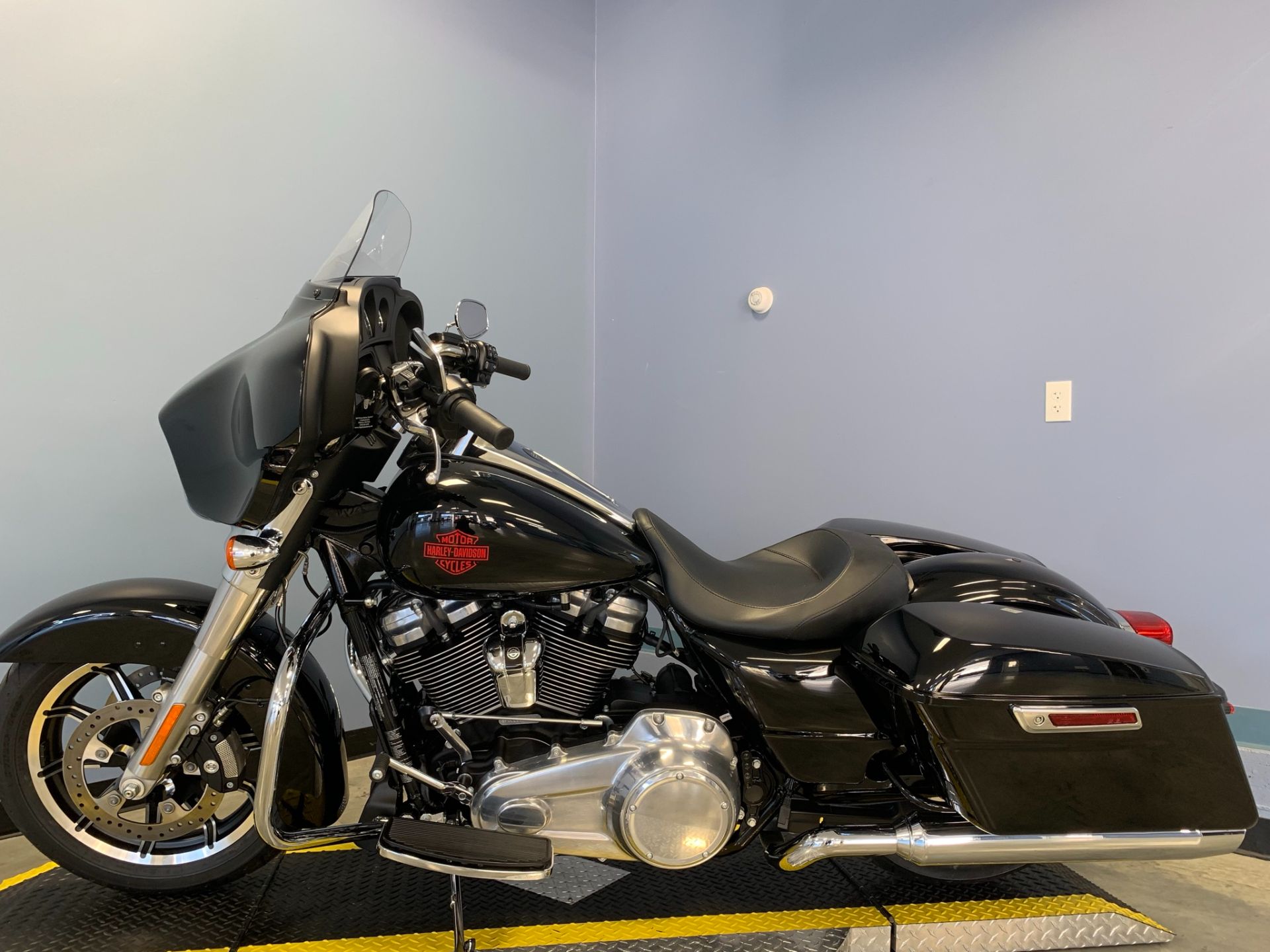 2020 Harley-Davidson Electra Glide® Standard in Meredith, New Hampshire - Photo 5