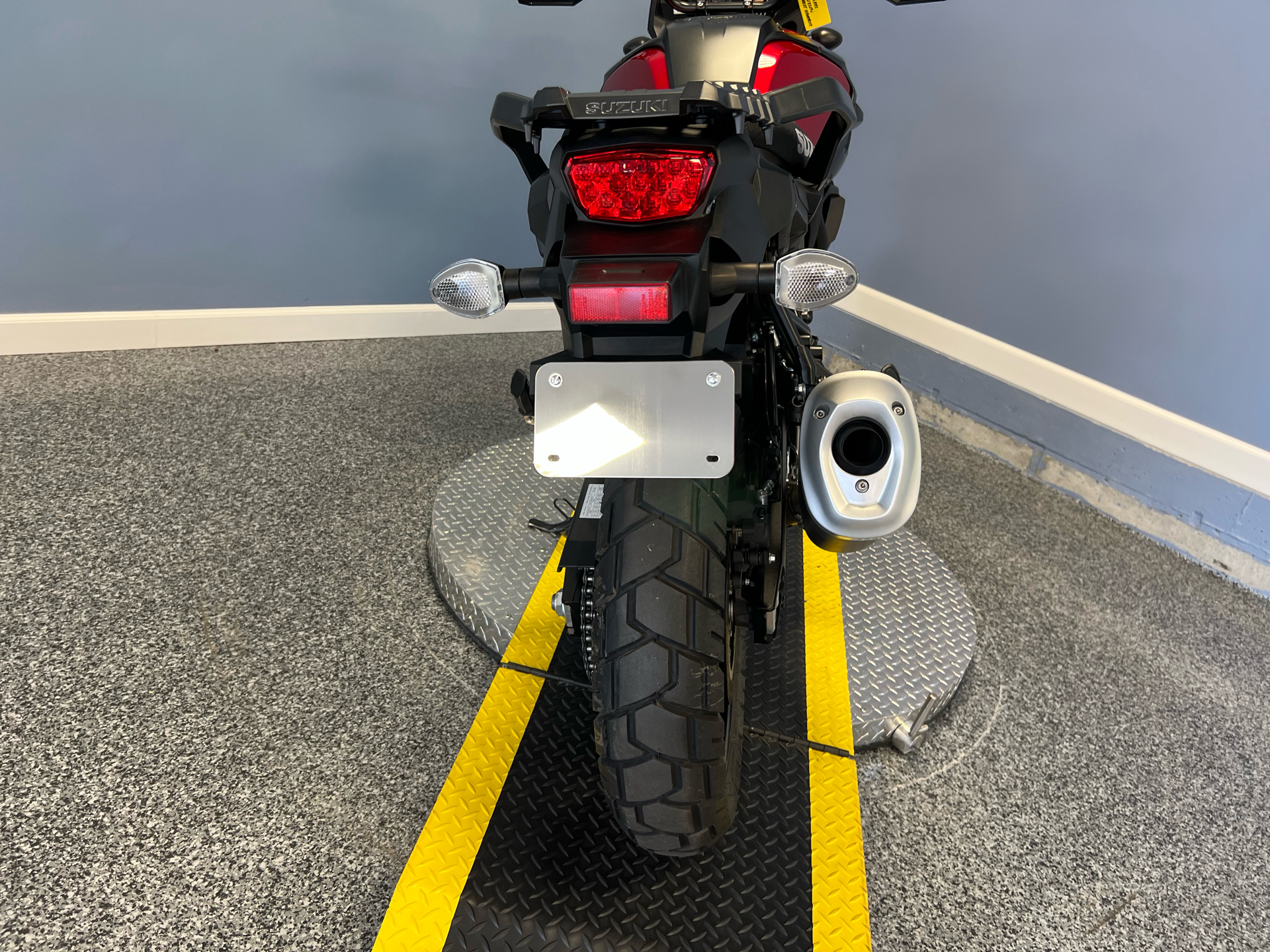 2019 Suzuki V-Strom 1000 in Meredith, New Hampshire - Photo 7