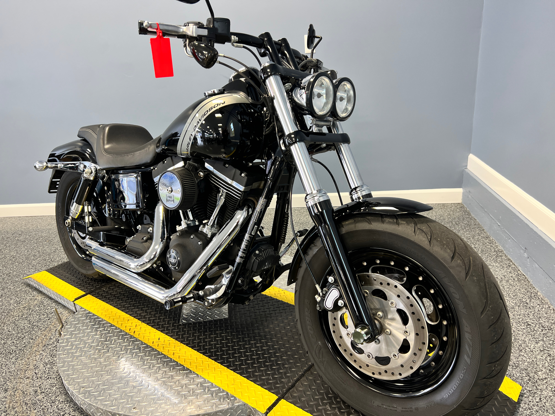 2014 Harley-Davidson Dyna® Fat Bob® in Meredith, New Hampshire - Photo 2