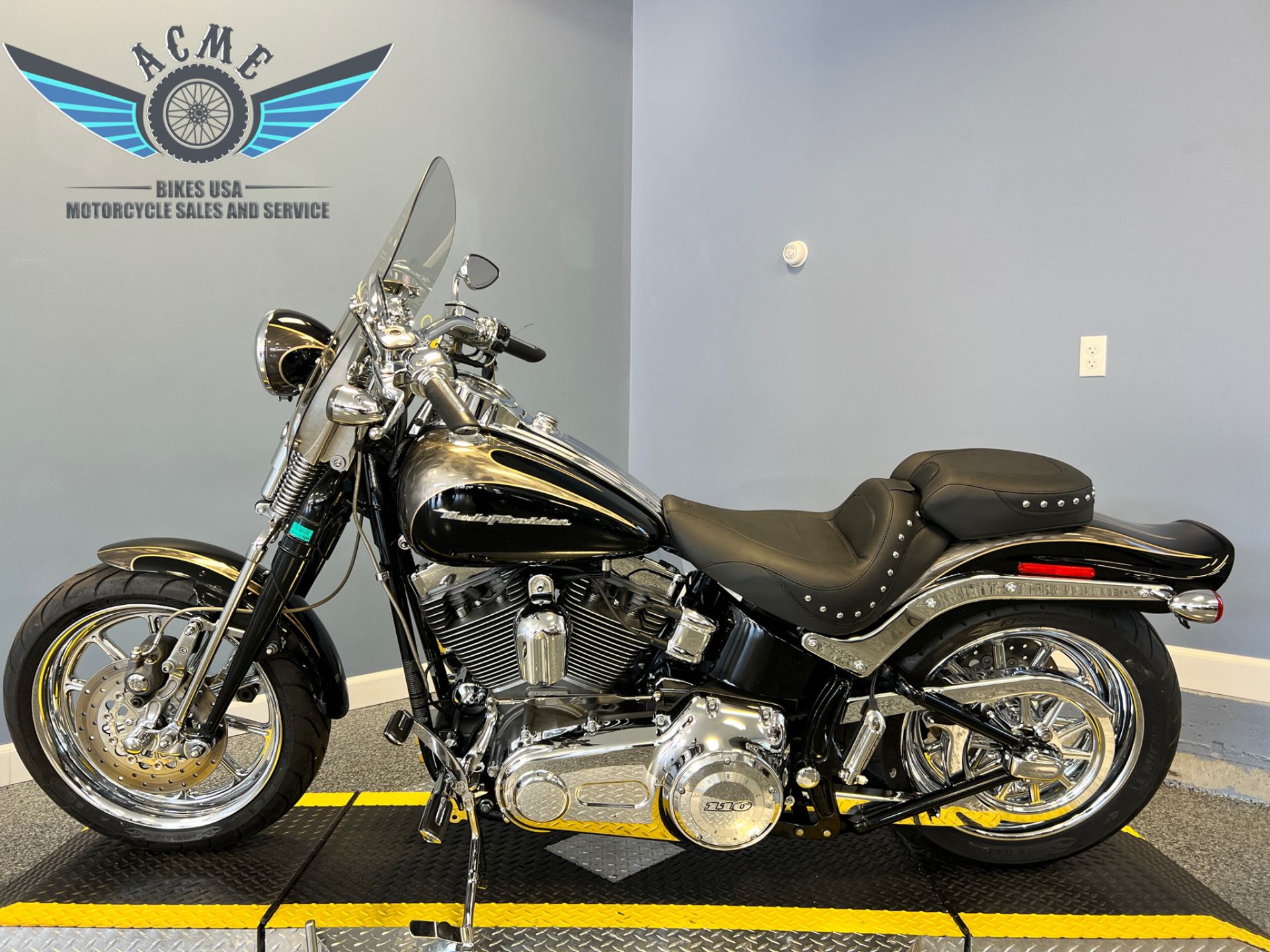 2008 Harley-Davidson CVO™ Screamin' Eagle® Softail® Springer® in Meredith, New Hampshire - Photo 9