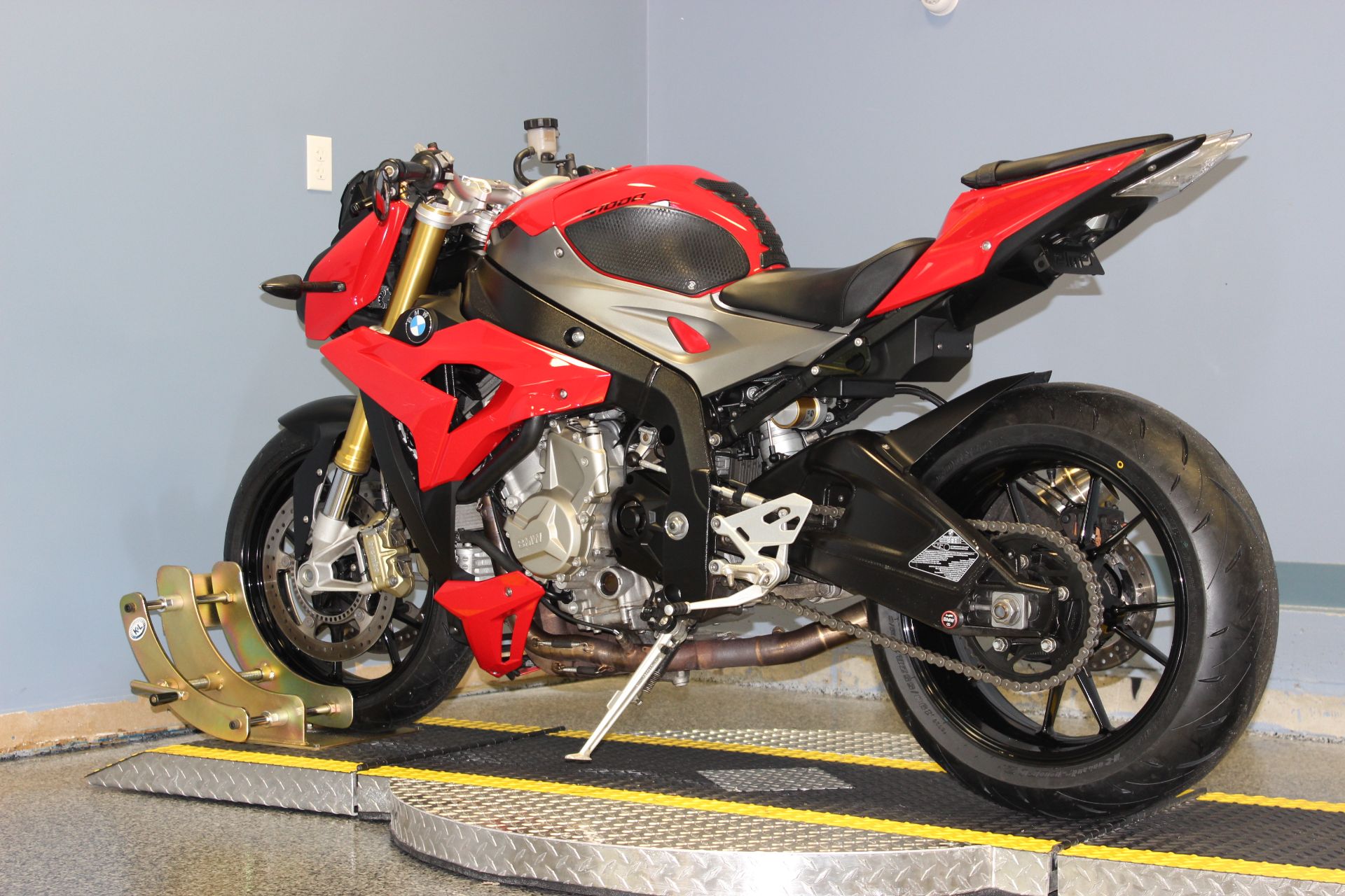 2016 BMW S1000R in Meredith, New Hampshire - Photo 6