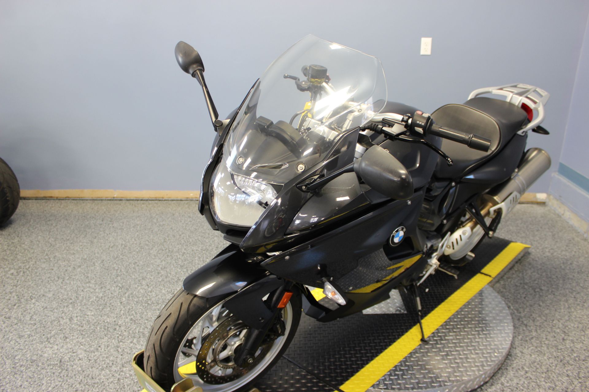 2014 BMW F 800 GT in Meredith, New Hampshire - Photo 4