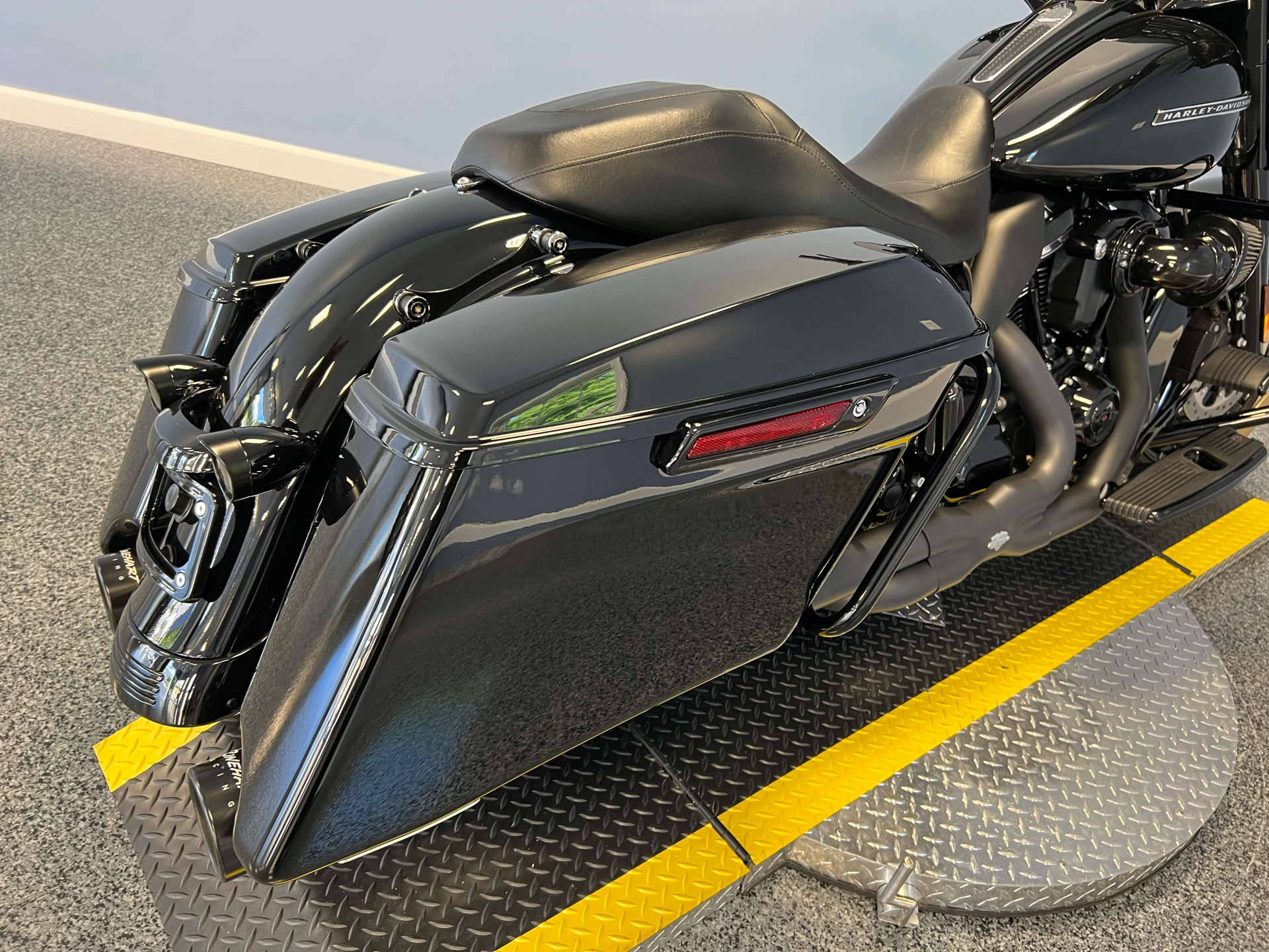 2019 Harley-Davidson Street Glide® Special in Meredith, New Hampshire - Photo 12