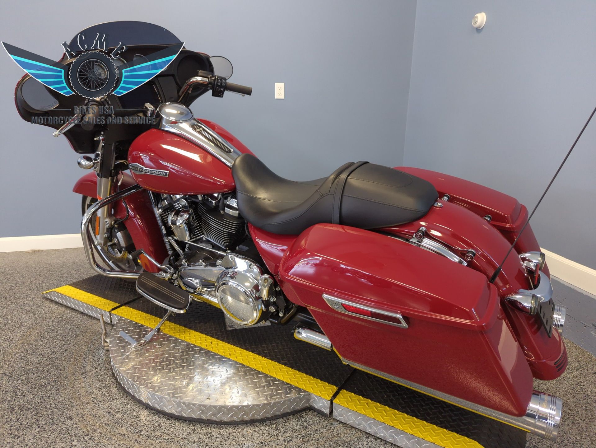2021 Harley-Davidson Street Glide® in Meredith, New Hampshire - Photo 7