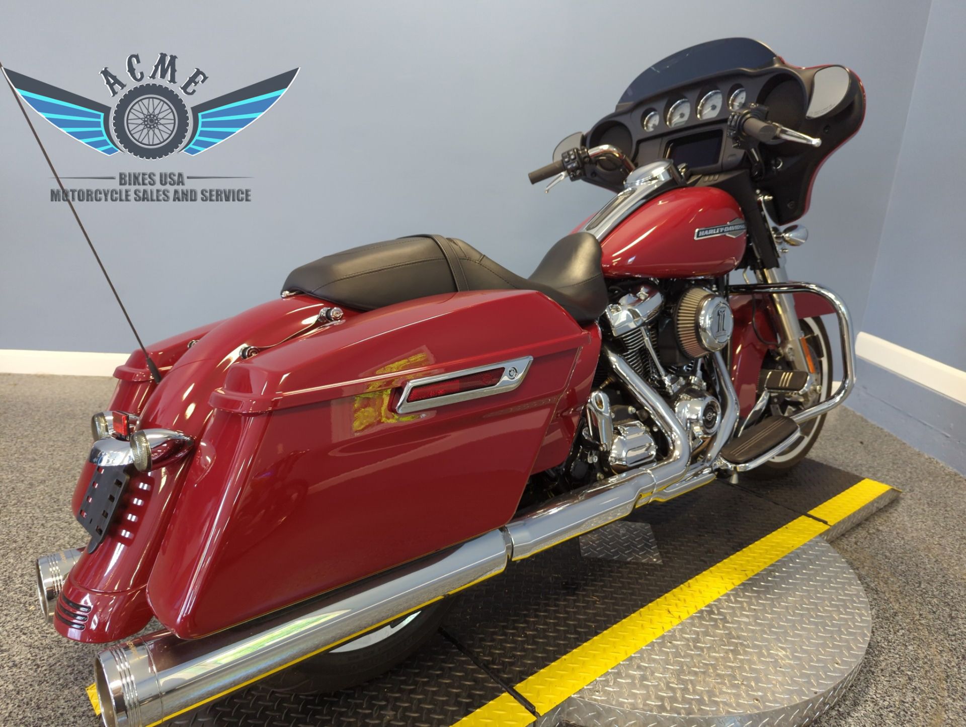 2021 Harley-Davidson Street Glide® in Meredith, New Hampshire - Photo 9