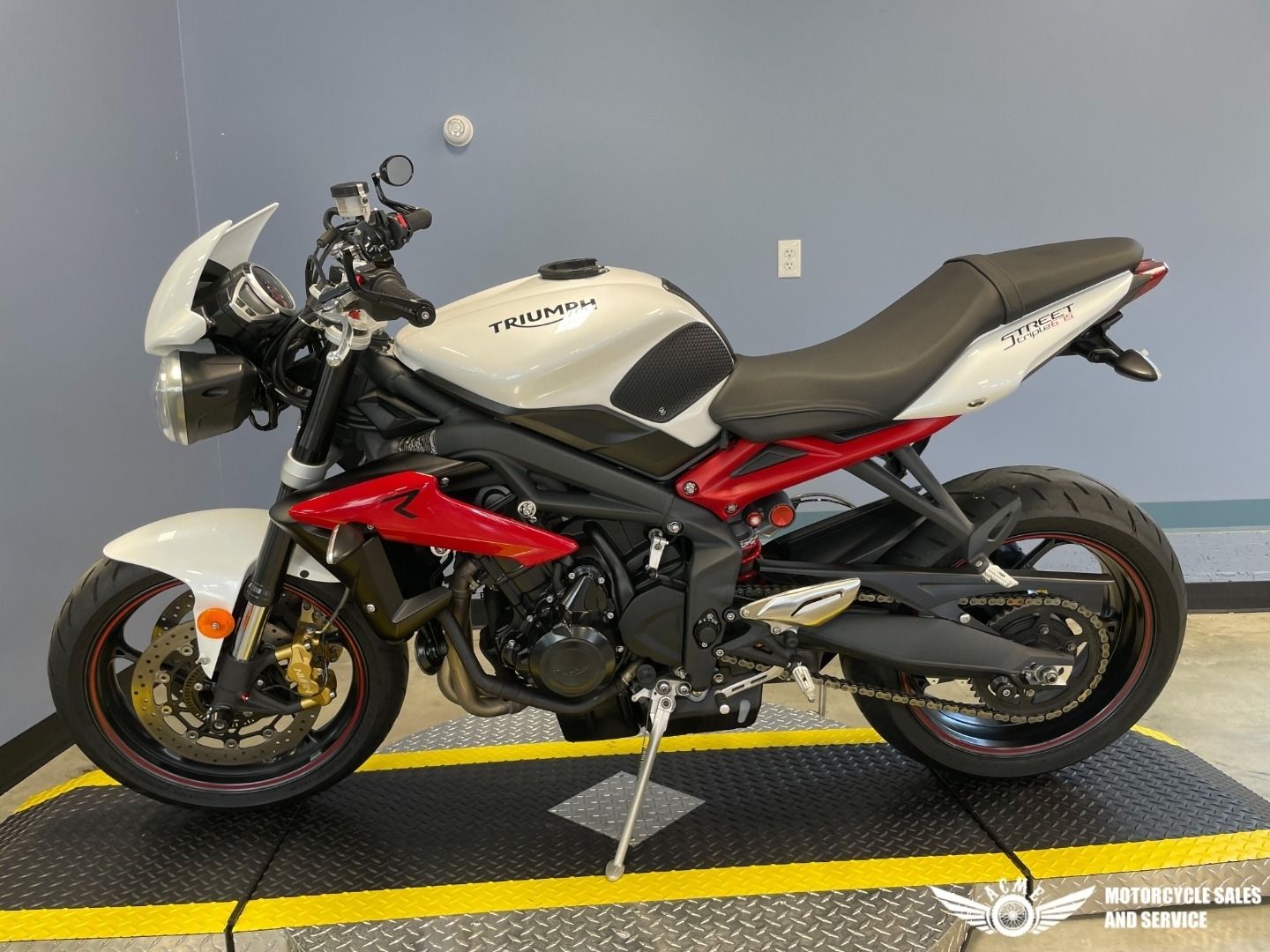 2017 Triumph Street Triple R in Meredith, New Hampshire - Photo 5