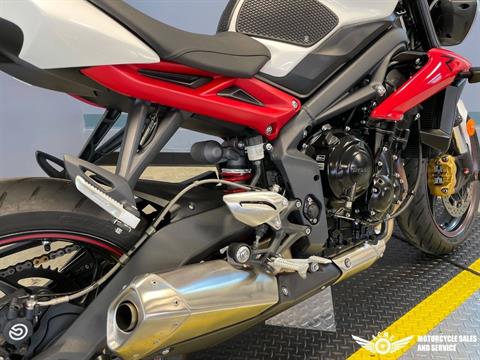 2017 Triumph Street Triple R in Meredith, New Hampshire - Photo 9