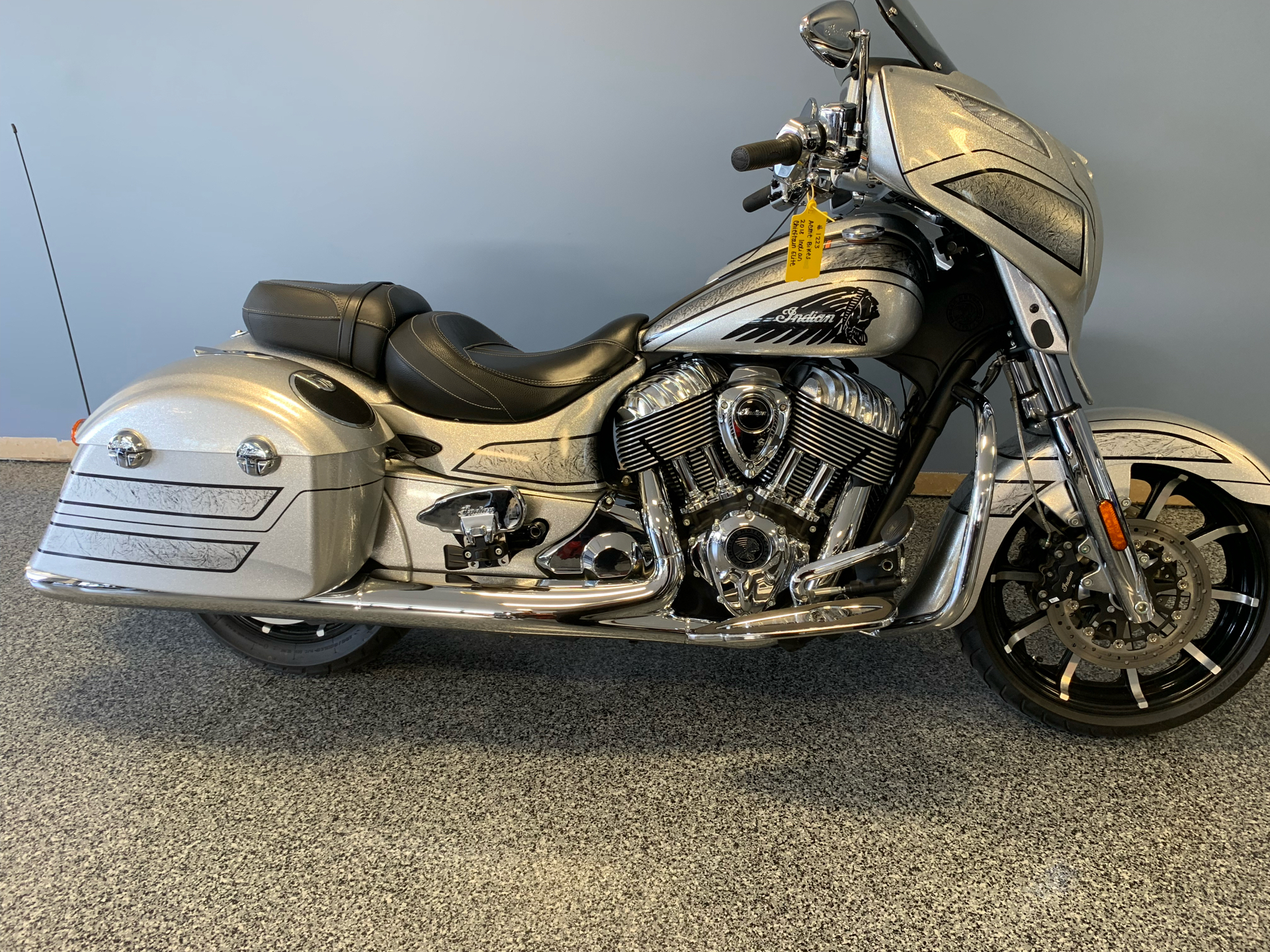 2018 Indian Chieftain® Elite in Meredith, New Hampshire