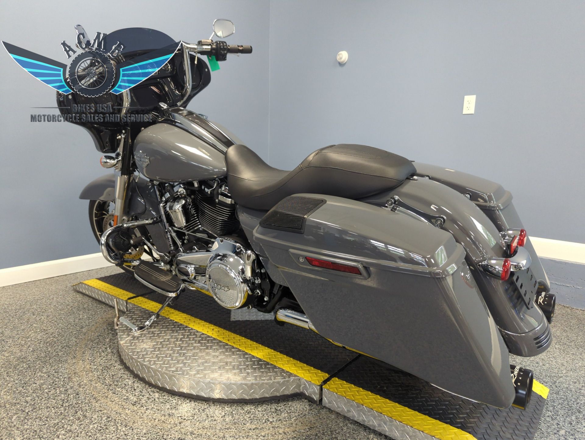 2022 Harley-Davidson Street Glide® Special in Meredith, New Hampshire - Photo 9