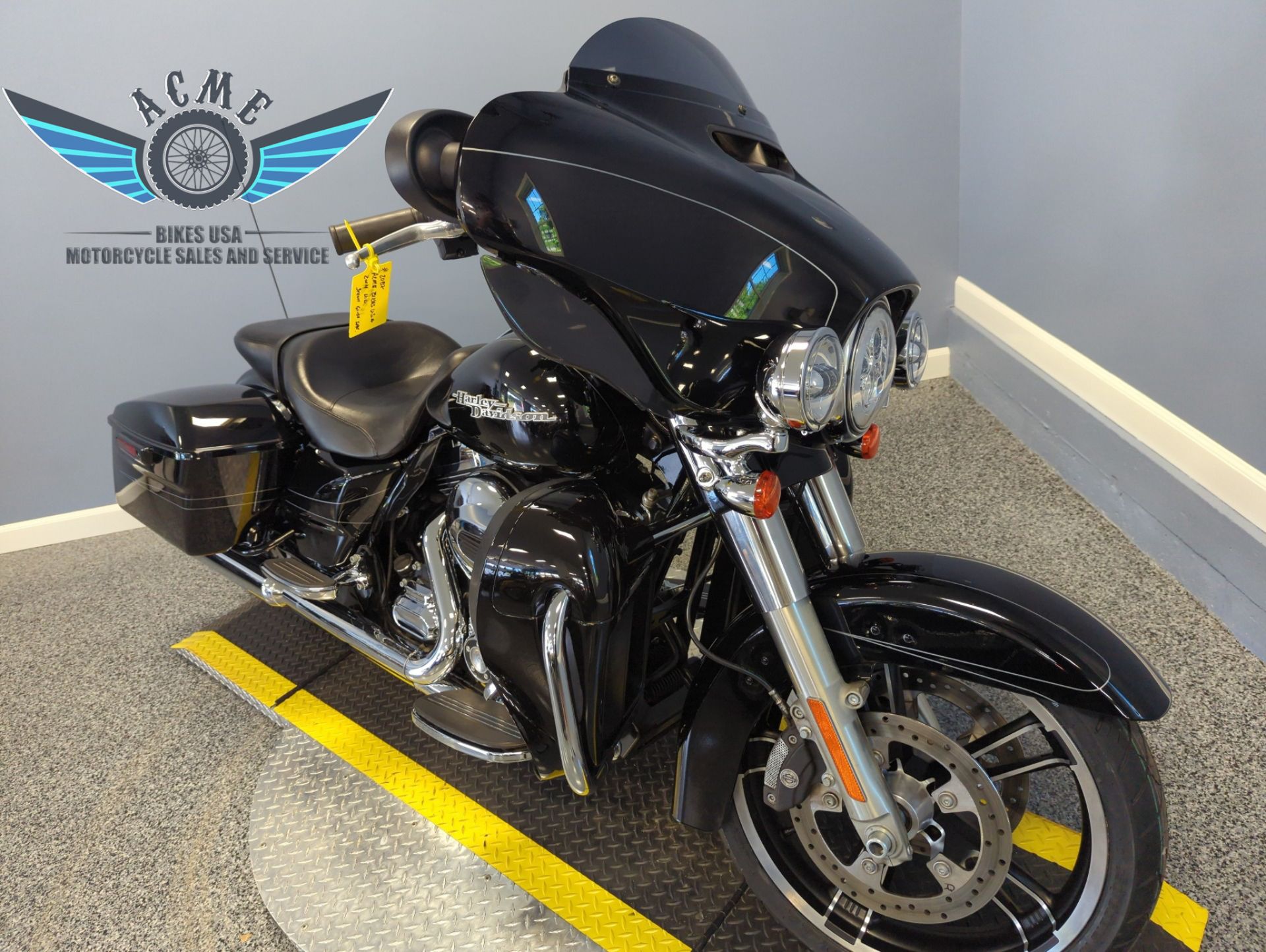 2014 Harley-Davidson Street Glide® Special in Meredith, New Hampshire - Photo 2
